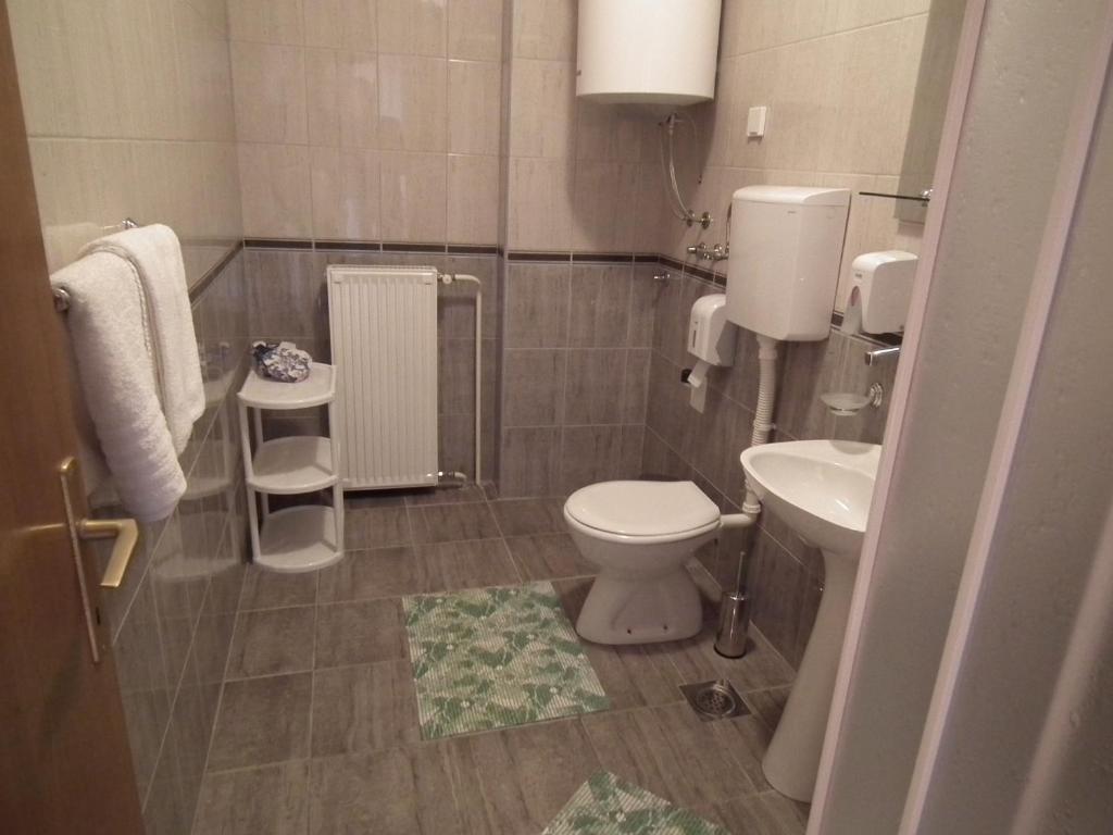Nasa Tvrdava Guest Accommodation Novi Sad Room photo