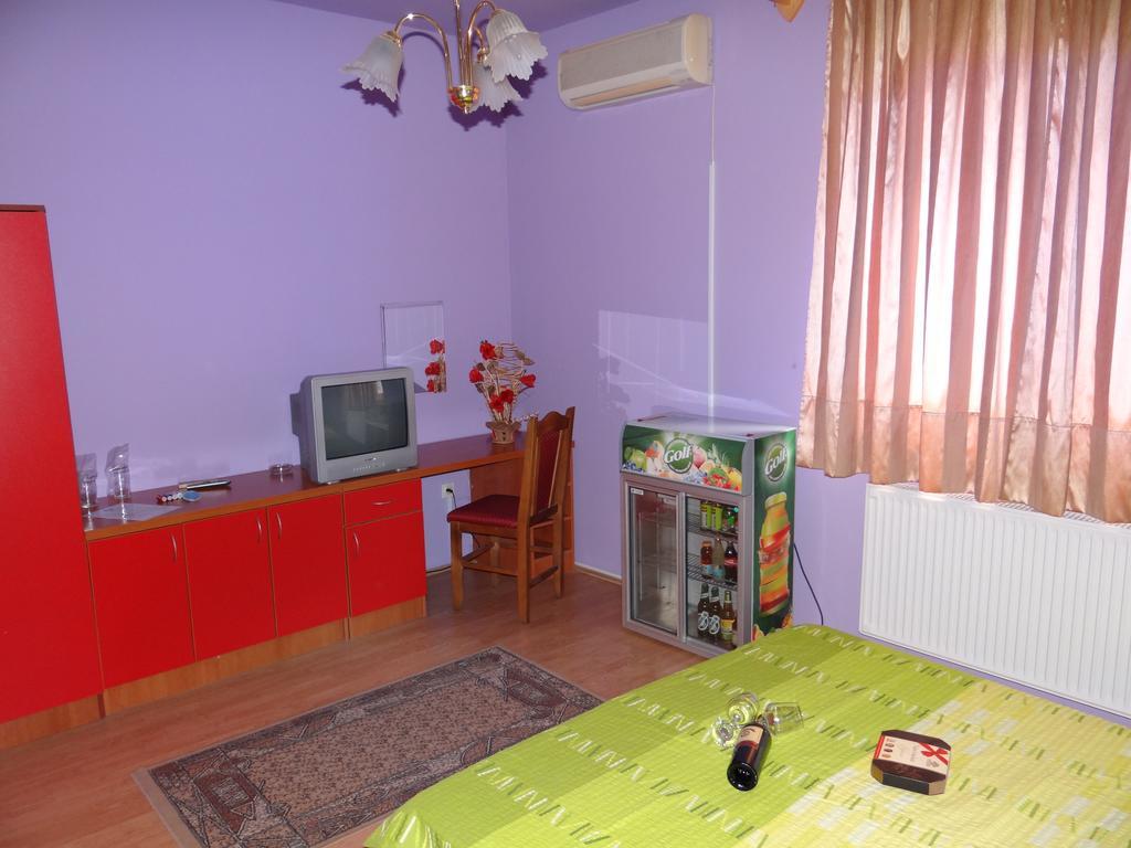 Nasa Tvrdava Guest Accommodation Novi Sad Exterior photo